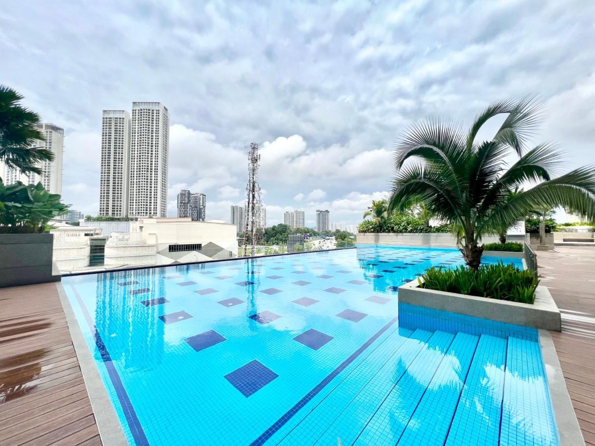 O2 1-10pax Pavilion Bukit Jalil 3room Balcony Wifi Apartment *