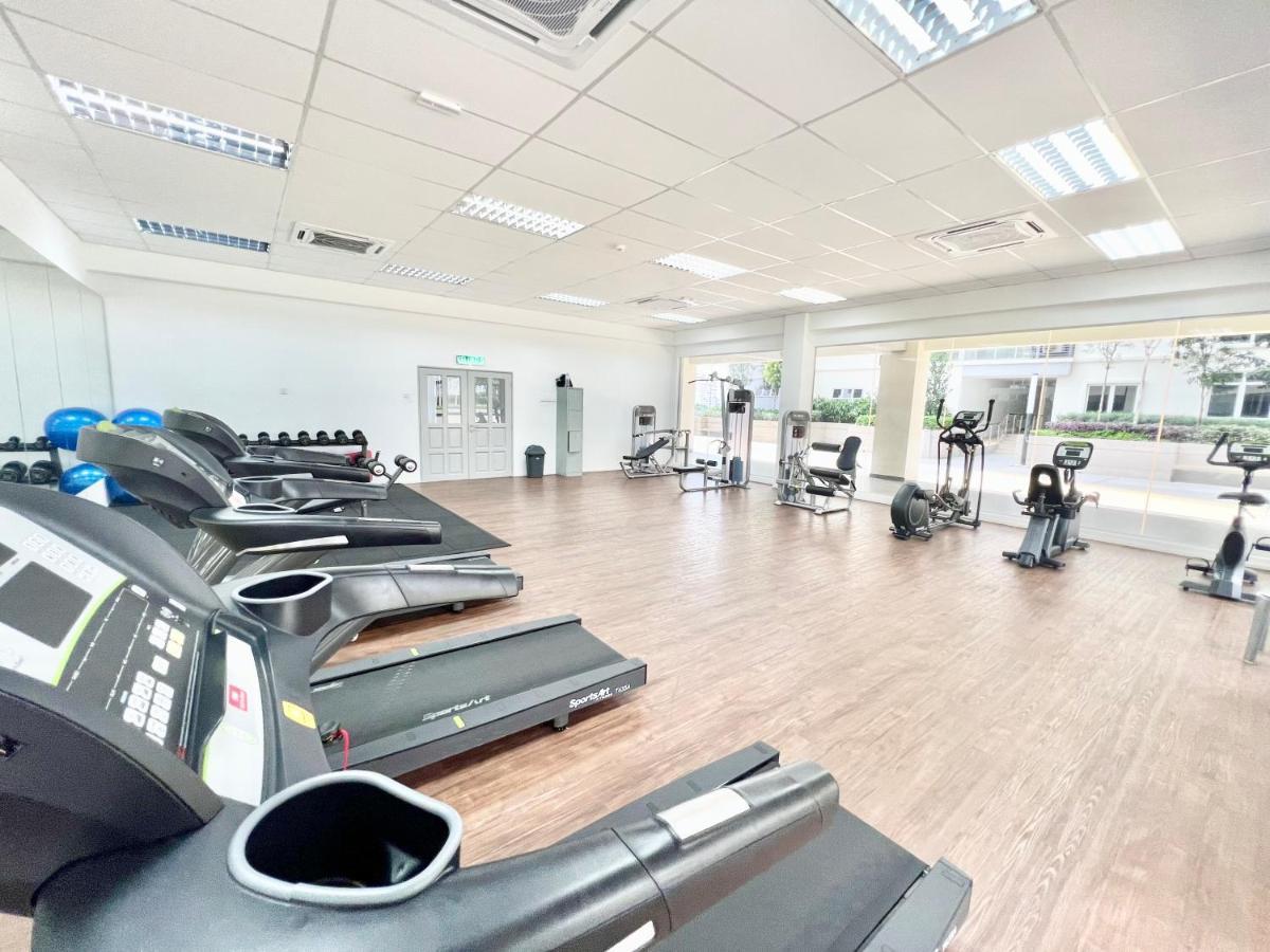 Pangsapuri O2 1-10pax Pavilion Bukit Jalil 3room Balcony Wifi