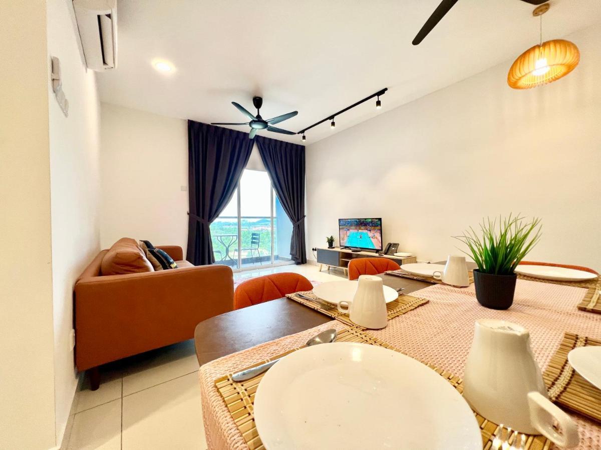 Pangsapuri O2 1-10pax Pavilion Bukit Jalil 3room Balcony Wifi *